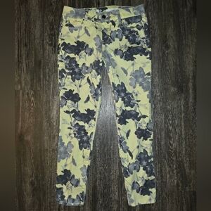 DKNY Floral Print Pants / Jeans Sz 6